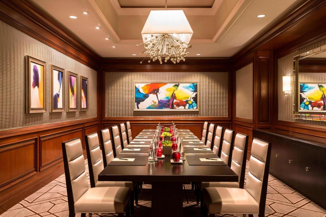 The Ritz-Carlton, Tysons Corner Hotel Buitenkant foto