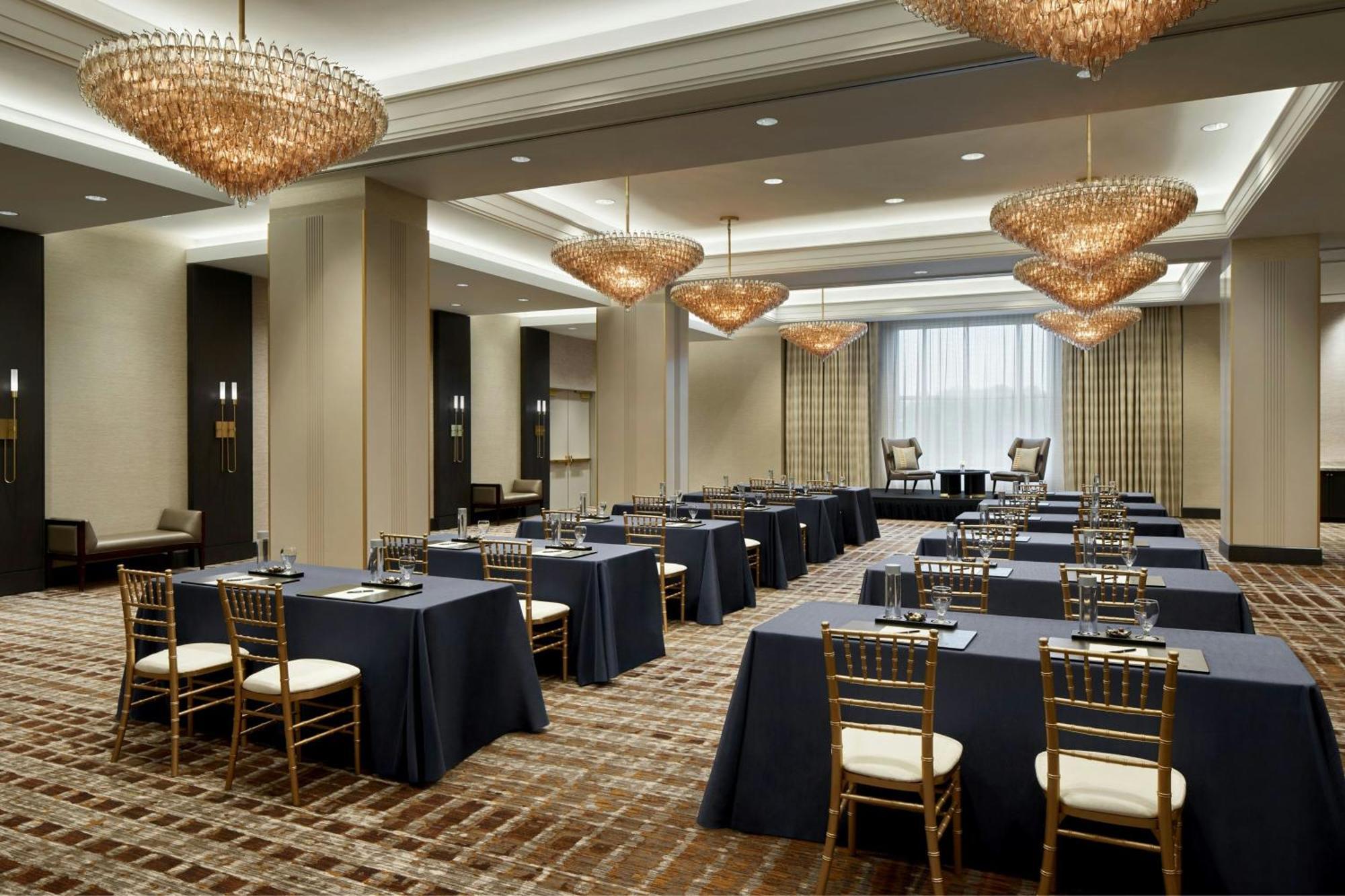 The Ritz-Carlton, Tysons Corner Hotel Buitenkant foto